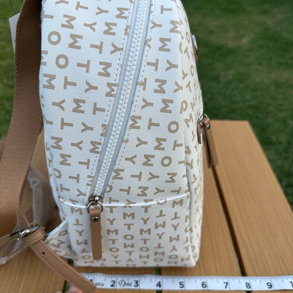 Tommy Hilfiger White and Tan Monogram Backpack NWT - Picture 8 of 9